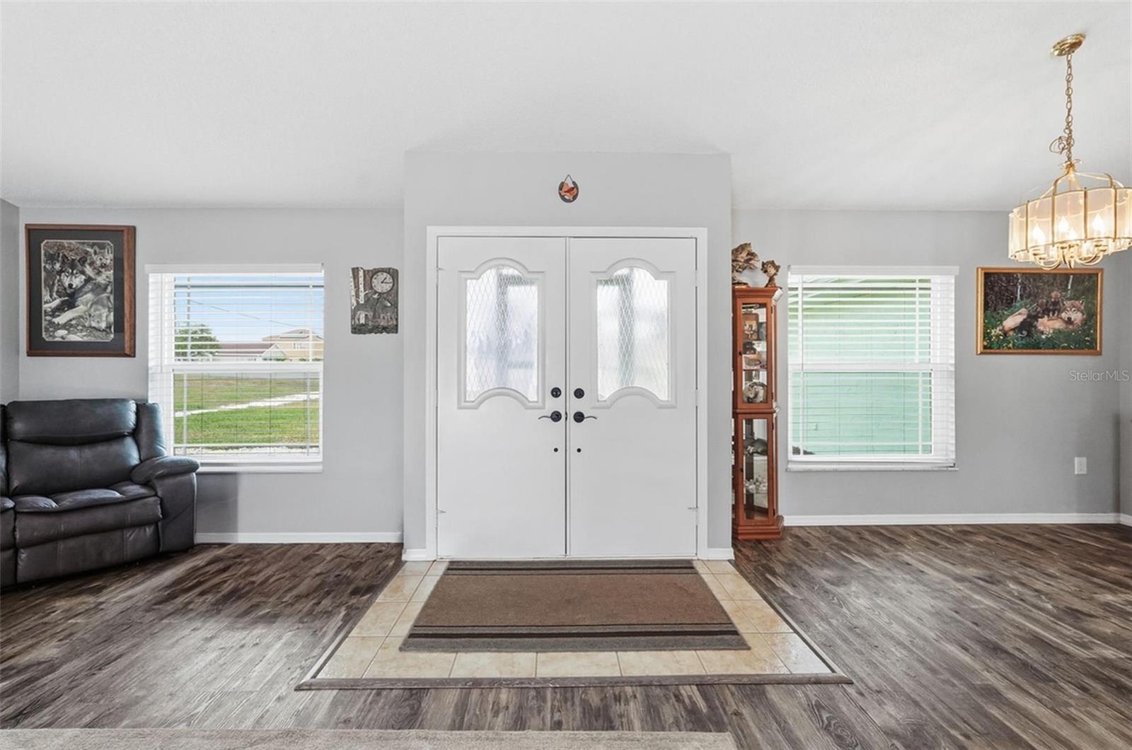 Image 7 of 42 For 10490 Little Street