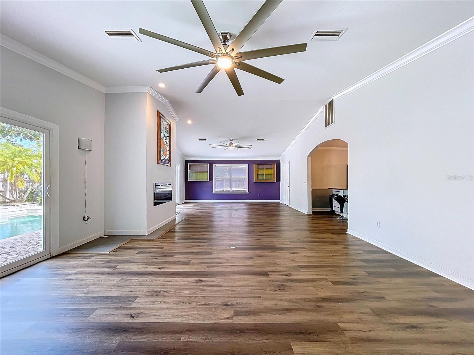 Image 20 of 40 For 210 Lee Street