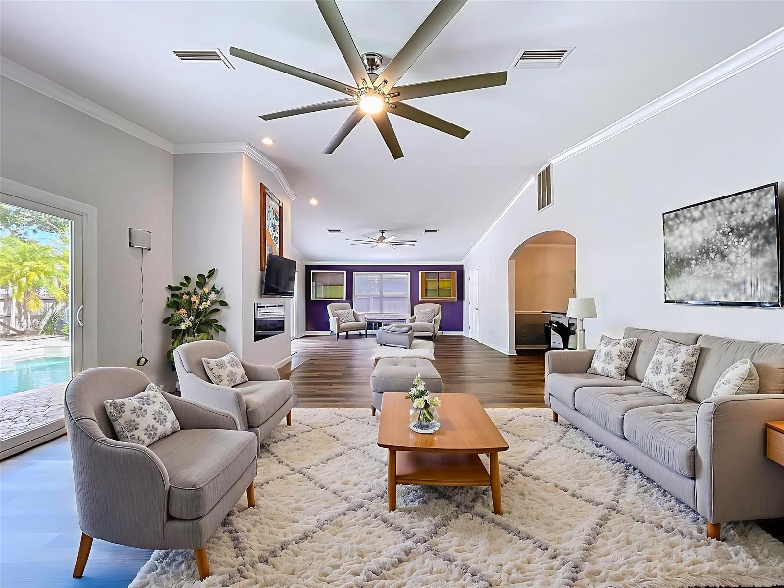 Image 22 of 40 For 210 Lee Street