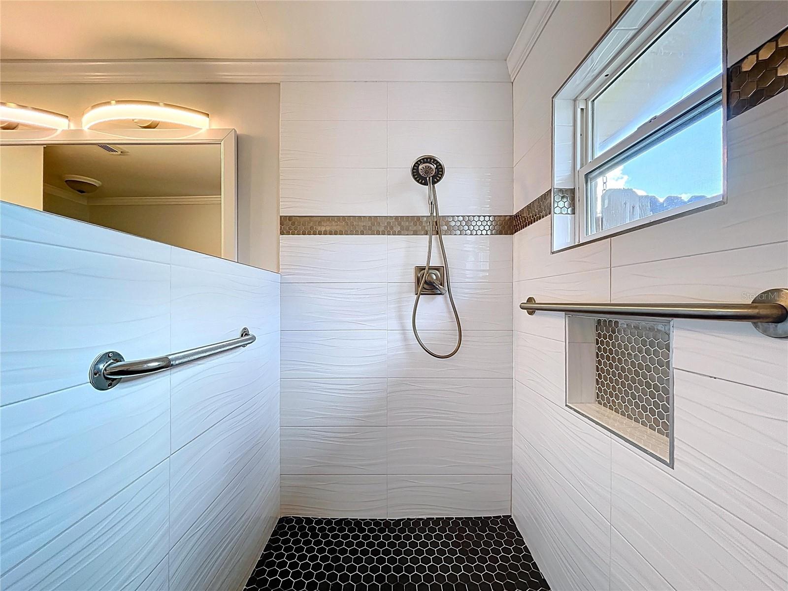 Image 29 of 40 For 210 Lee Street