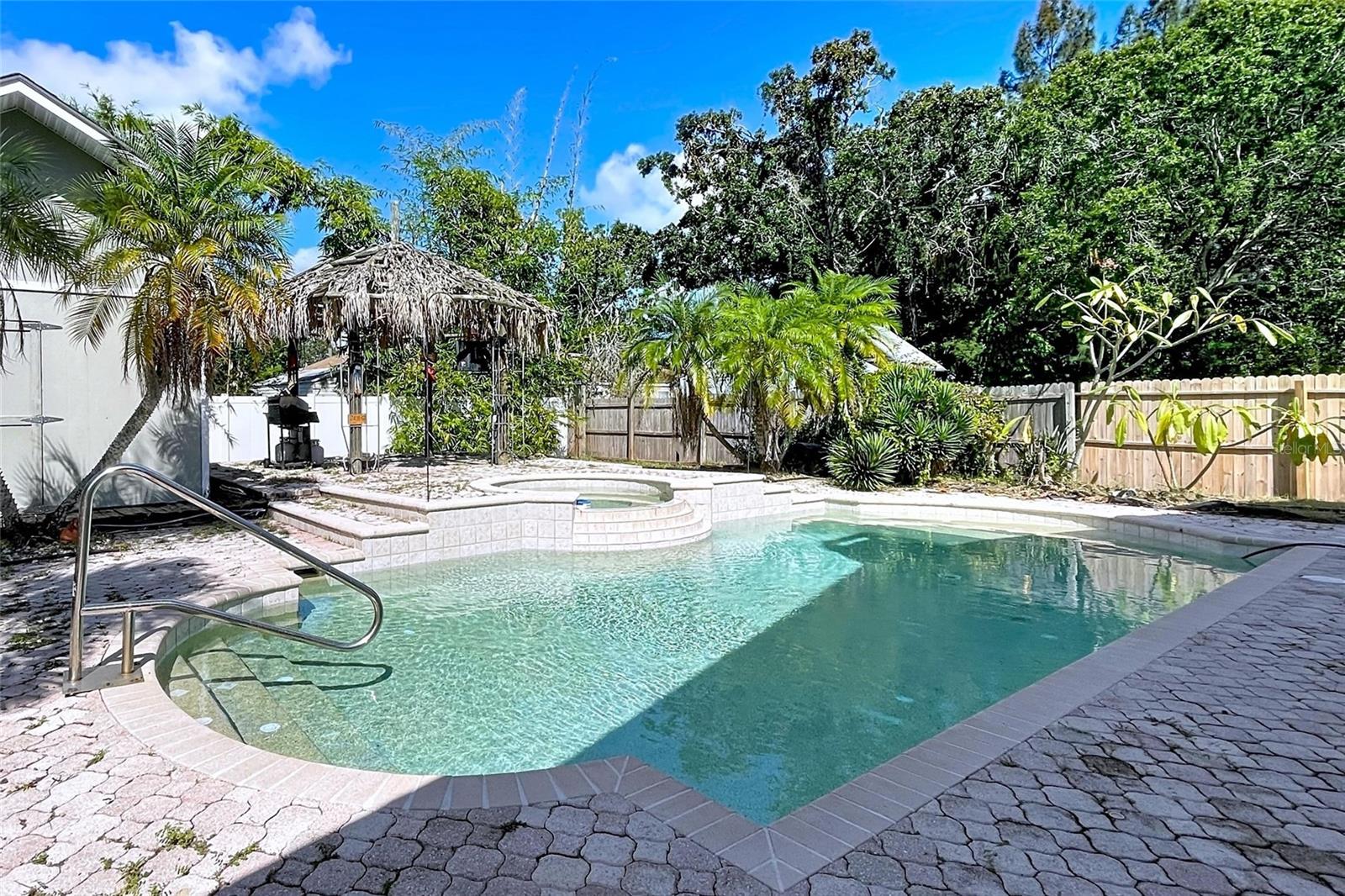 Image 33 of 40 For 210 Lee Street