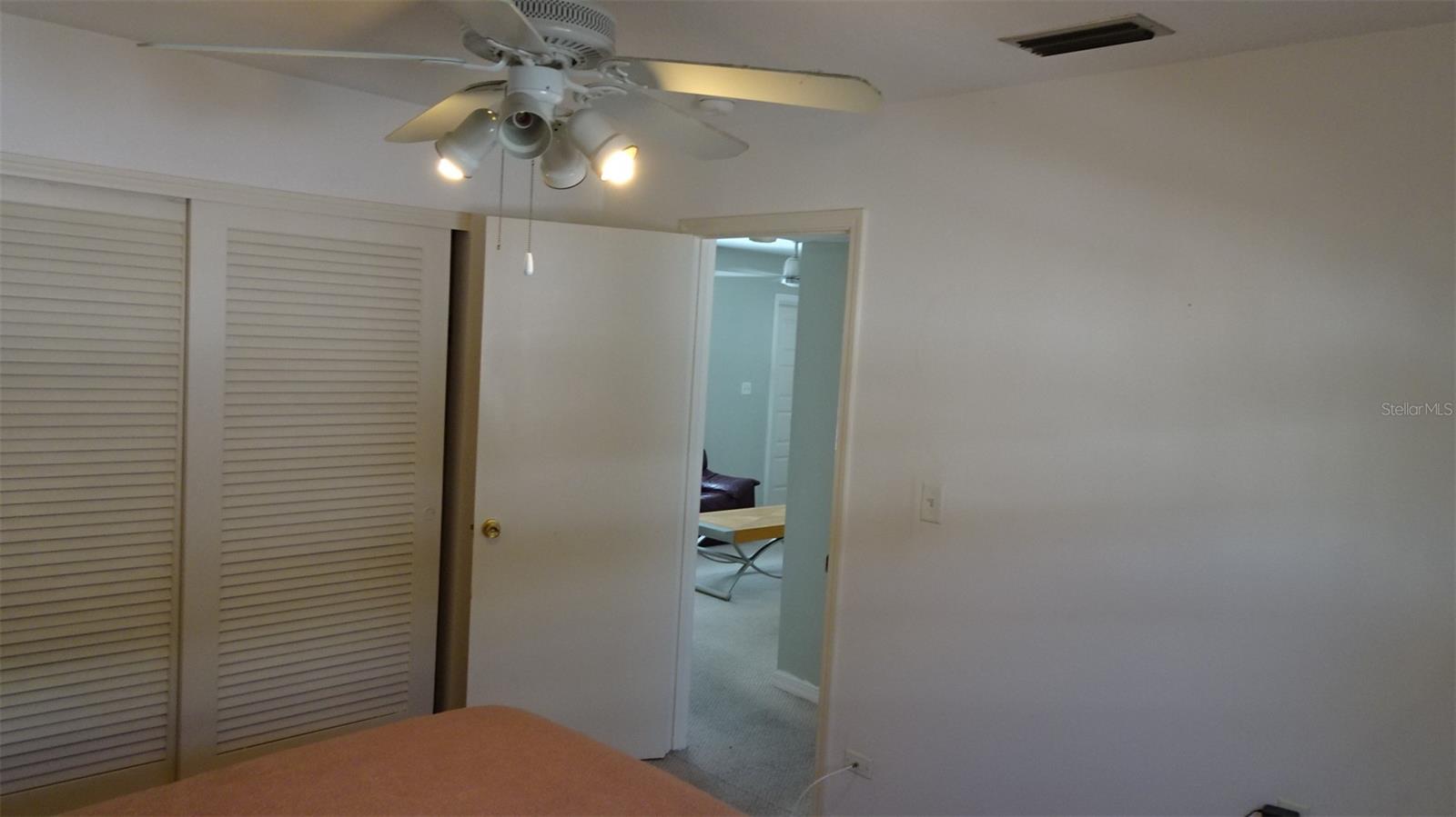 Image 13 of 33 For 7809 38th Terrace N