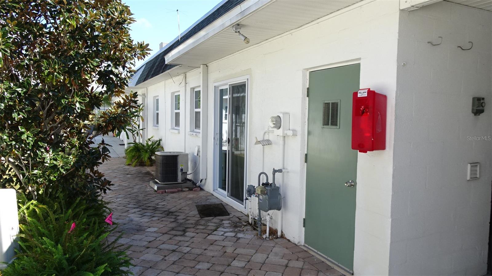 Image 21 of 33 For 7809 38th Terrace N