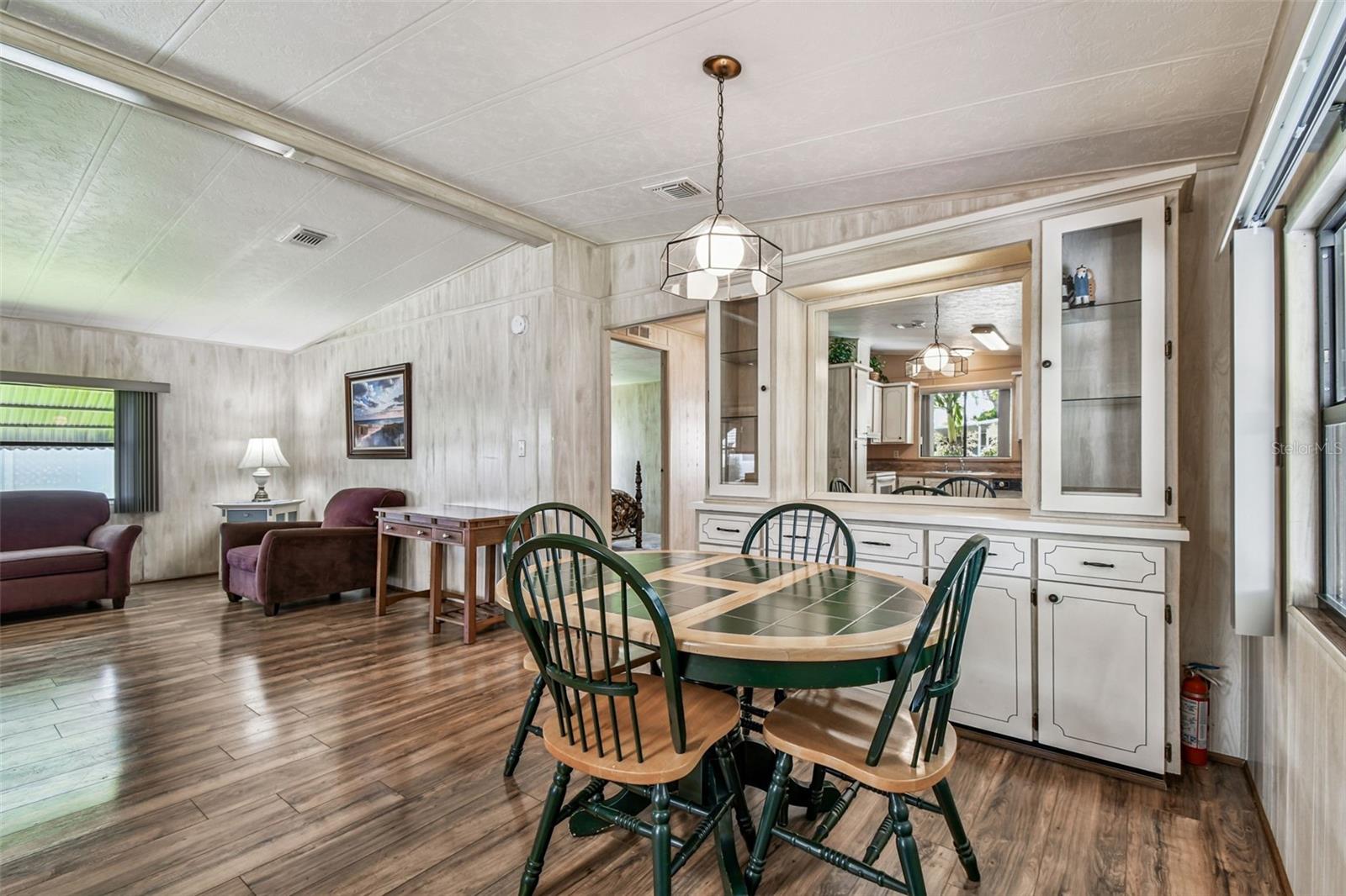 Image 16 of 77 For 12501 Ulmerton Road 182