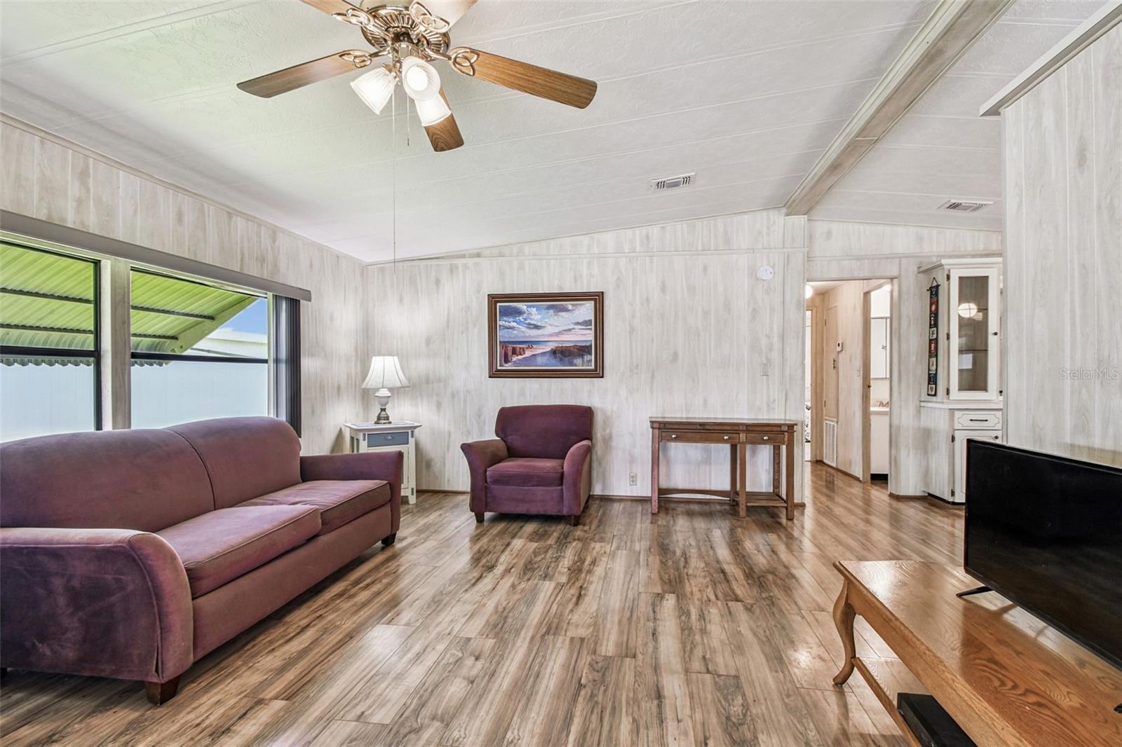 Image 23 of 77 For 12501 Ulmerton Road 182