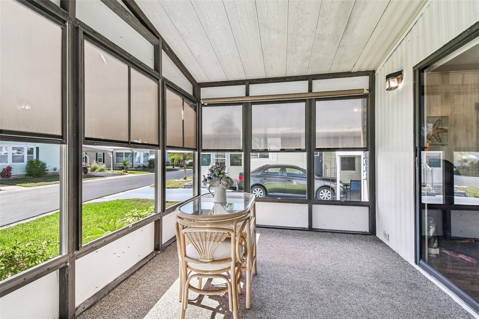 Image 26 of 77 For 12501 Ulmerton Road 182