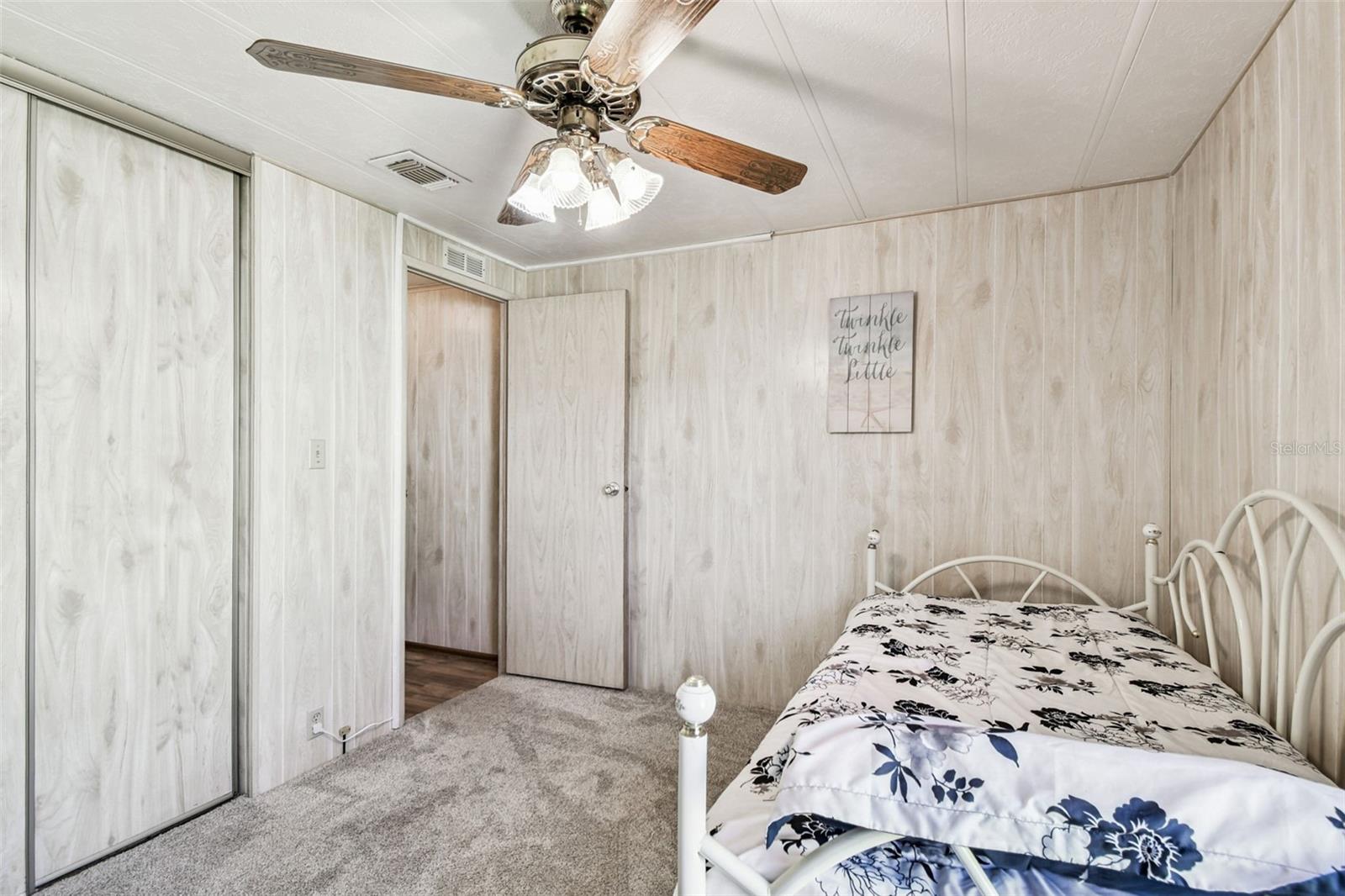 Image 40 of 77 For 12501 Ulmerton Road 182