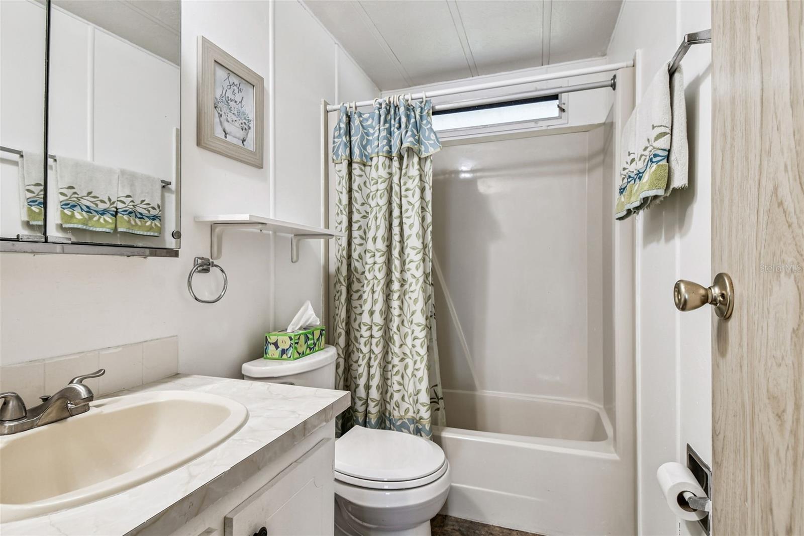 Image 42 of 77 For 12501 Ulmerton Road 182