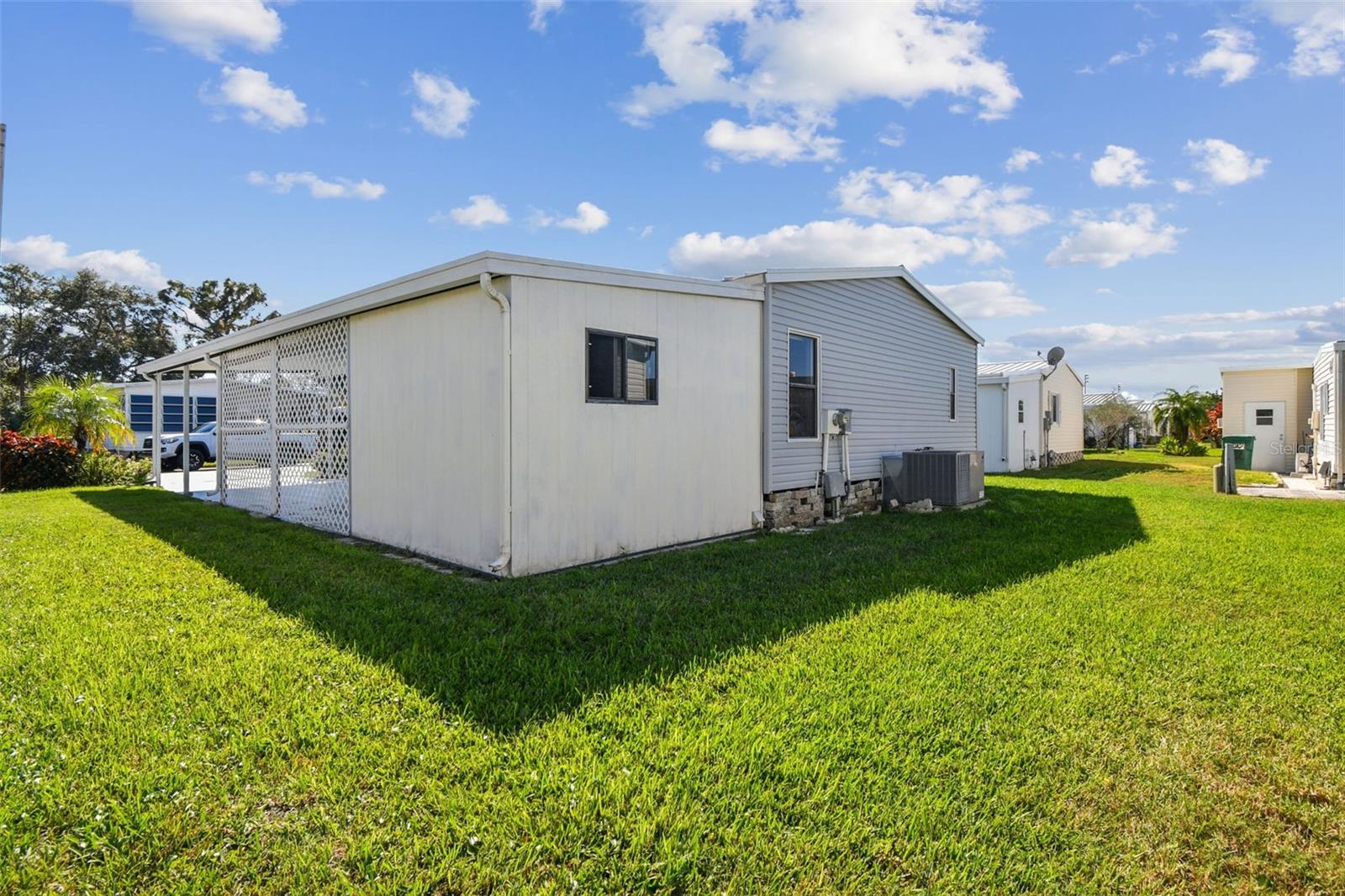 Image 50 of 77 For 12501 Ulmerton Road 182