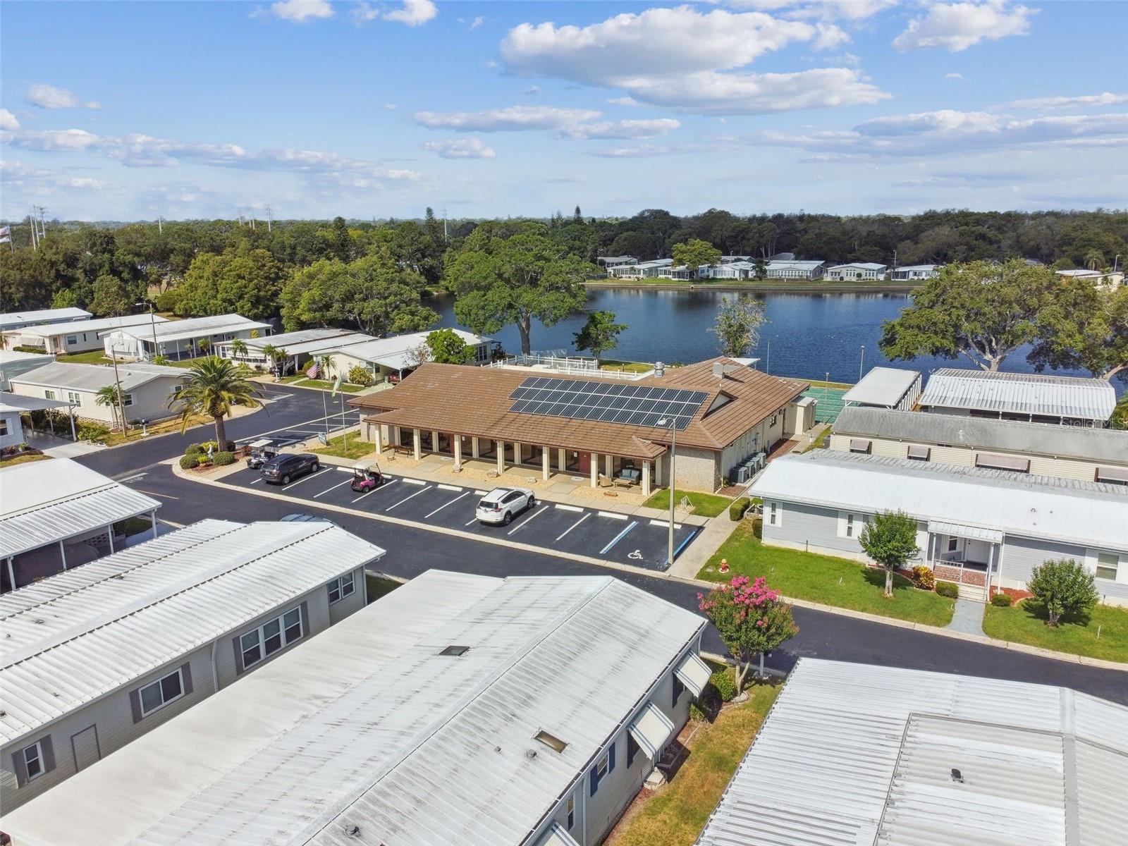 Image 68 of 77 For 12501 Ulmerton Road 182