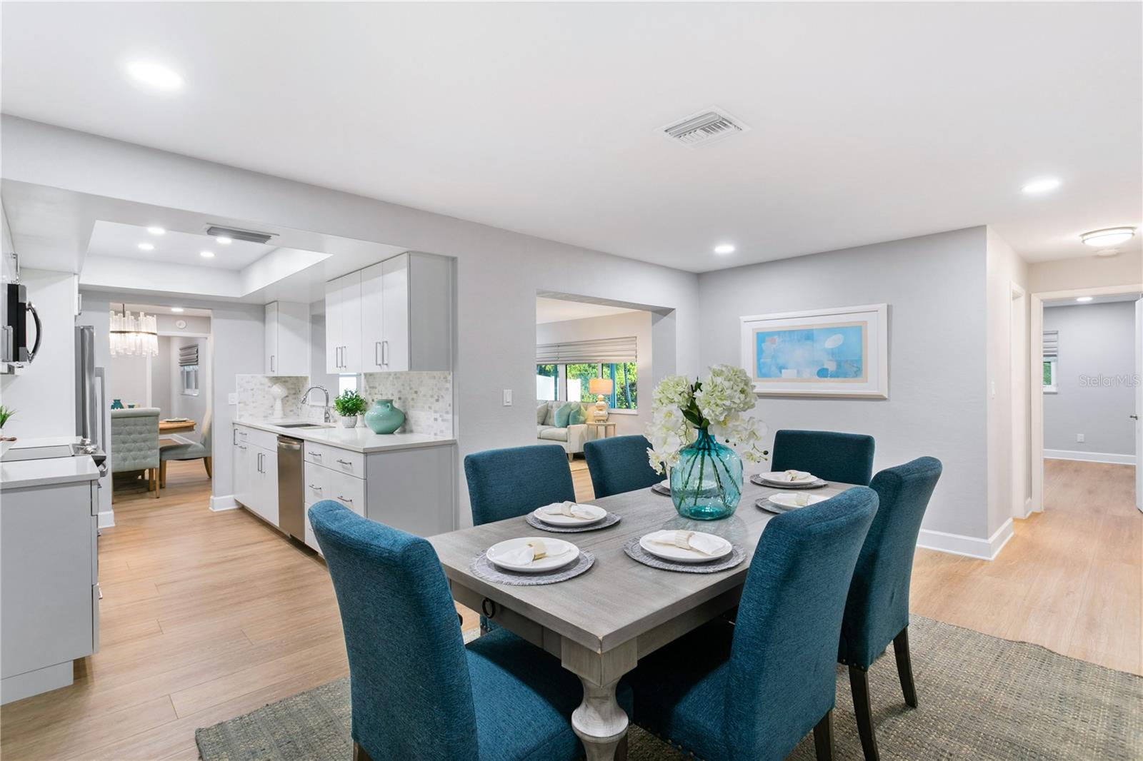 Image 19 of 93 For 936 31st Avenue Ne