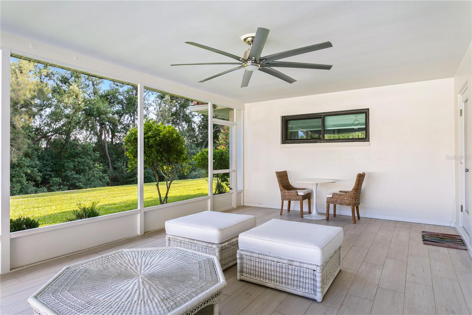 Image 36 of 93 For 936 31st Avenue Ne