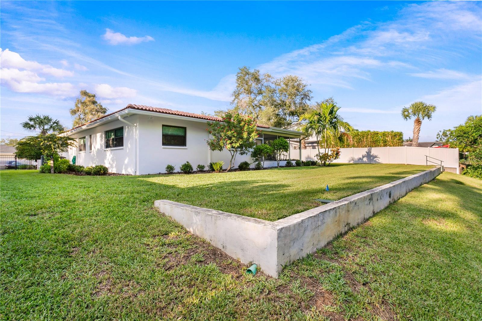 Image 38 of 93 For 936 31st Avenue Ne