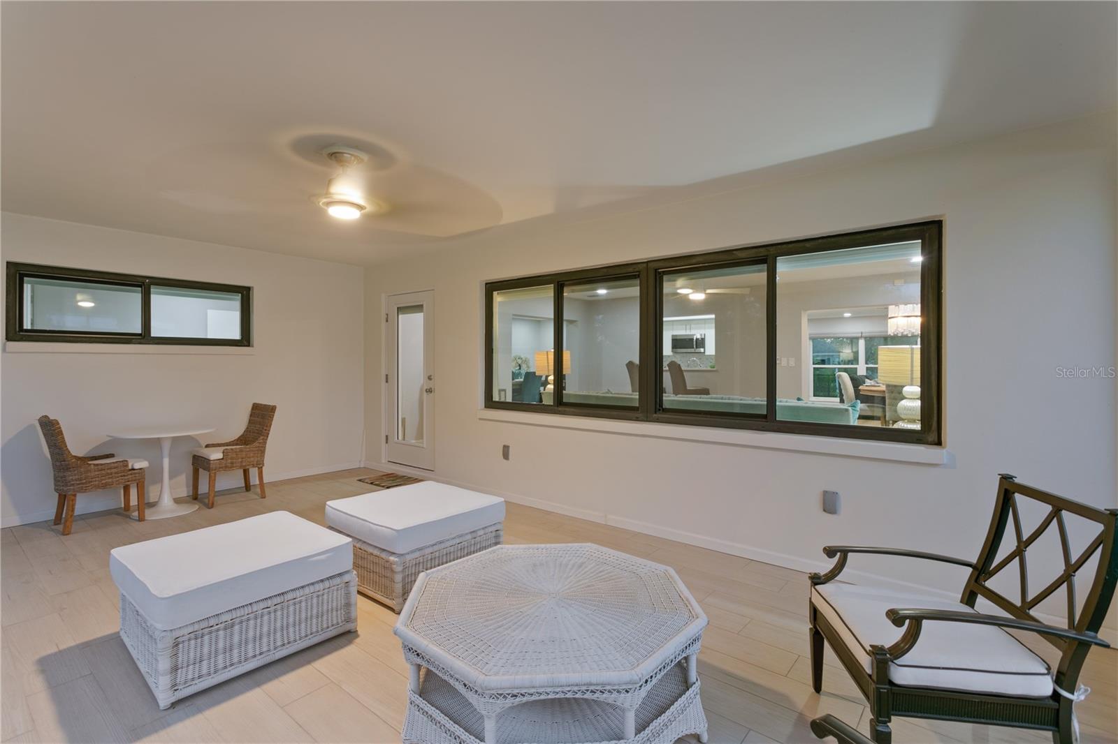 Image 46 of 93 For 936 31st Avenue Ne