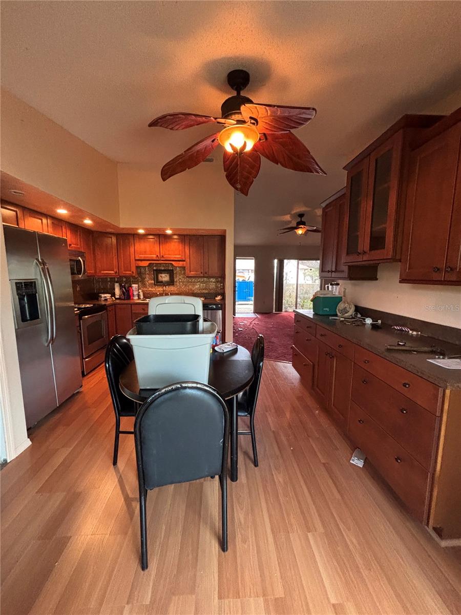 Image 16 of 63 For 7712 Willow Park Drive