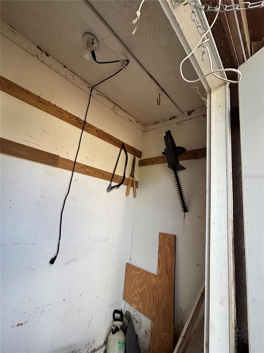 Image 28 of 63 For 7712 Willow Park Drive