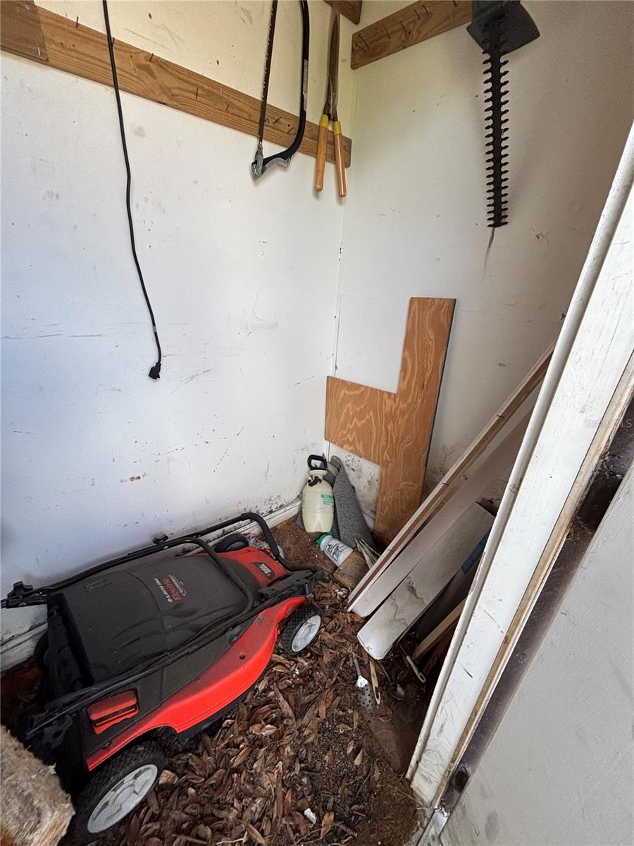 Image 29 of 63 For 7712 Willow Park Drive