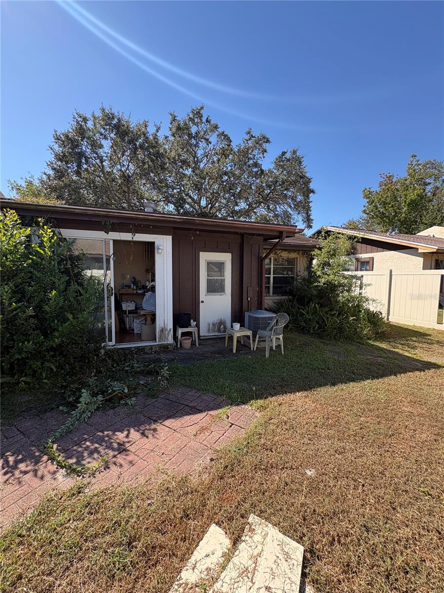 Image 34 of 63 For 7712 Willow Park Drive