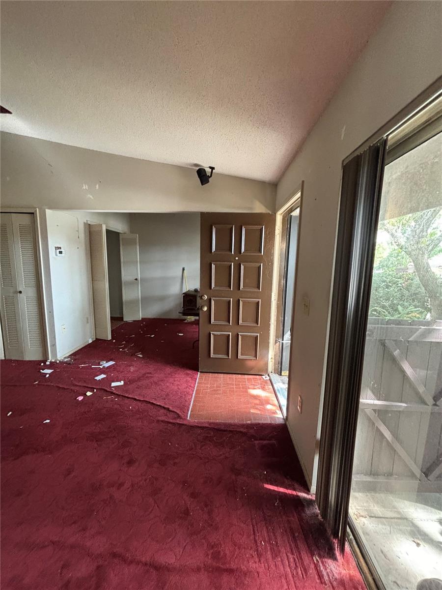 Image 4 of 63 For 7712 Willow Park Drive