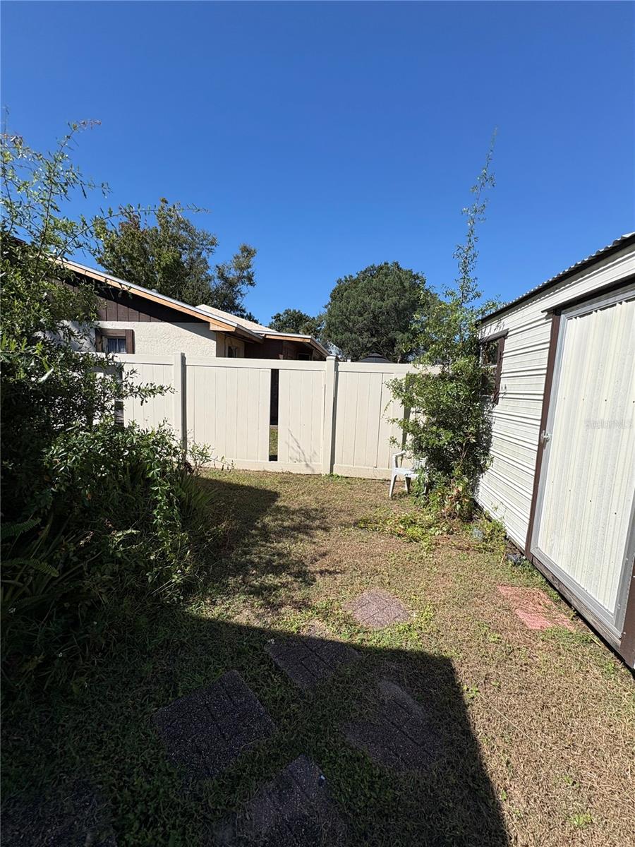 Image 43 of 63 For 7712 Willow Park Drive