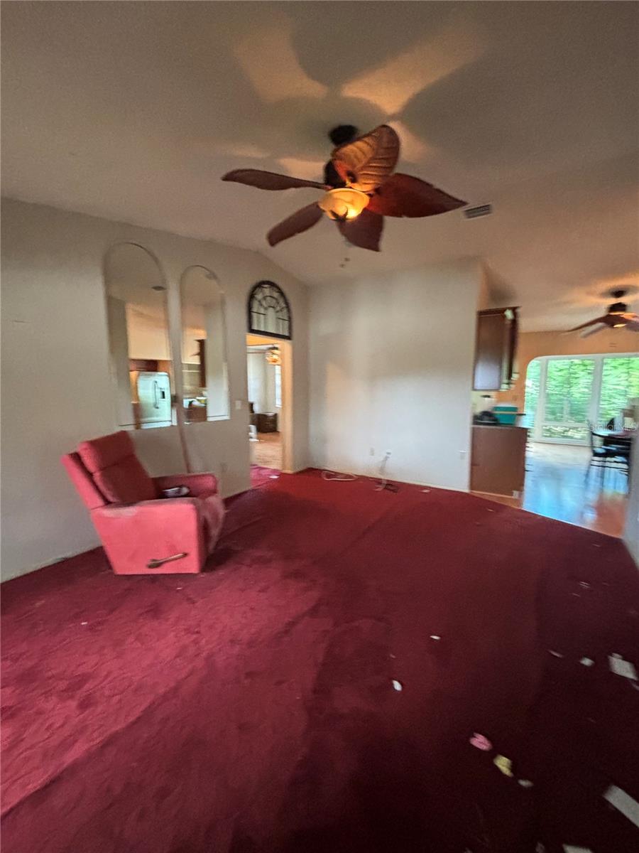 Image 7 of 63 For 7712 Willow Park Drive