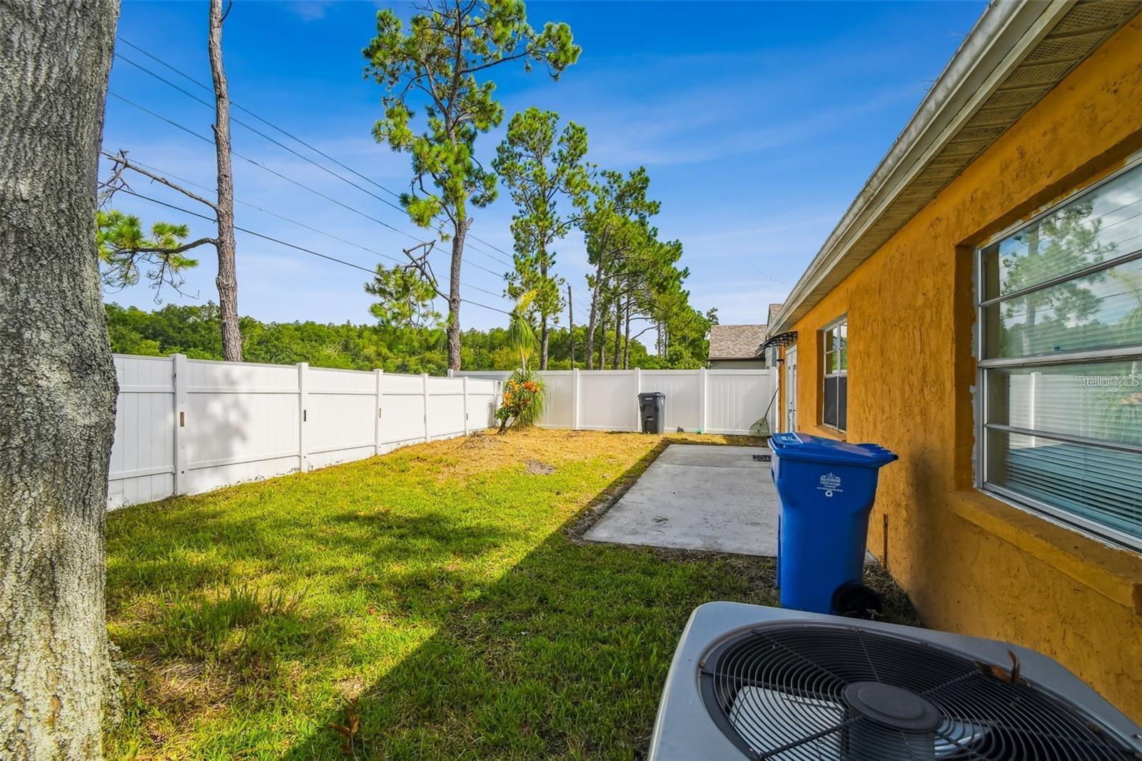 Image 11 of 22 For 10930 Brightside Drive