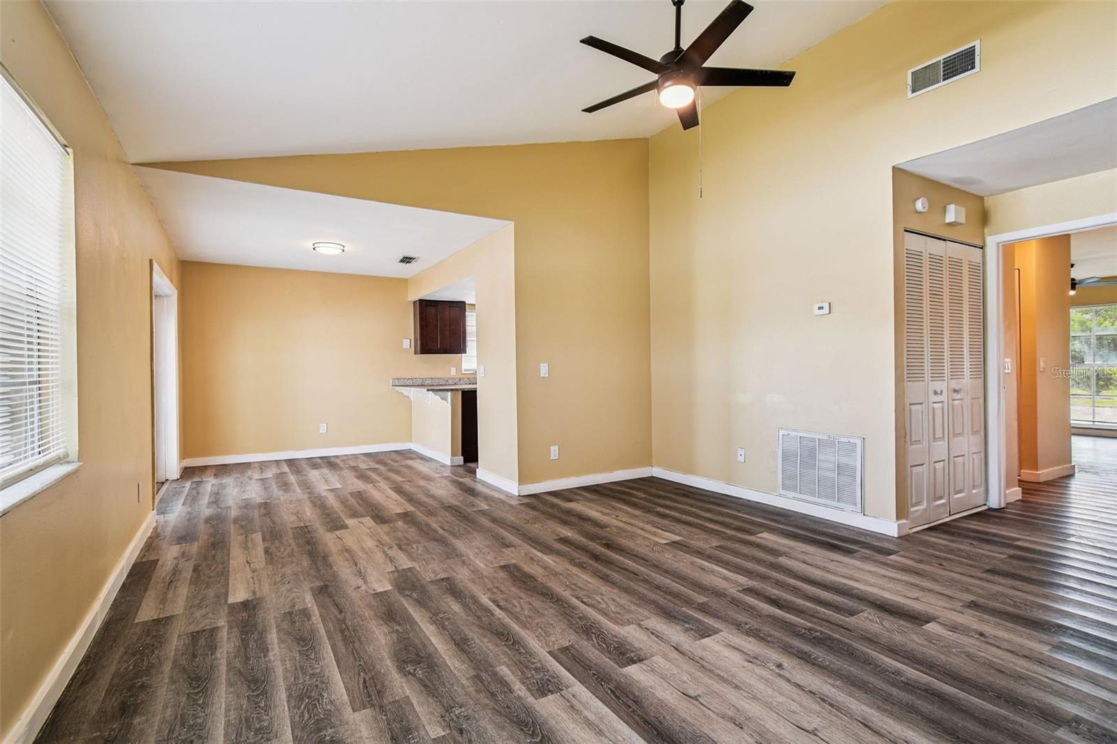 Image 8 of 22 For 10930 Brightside Drive