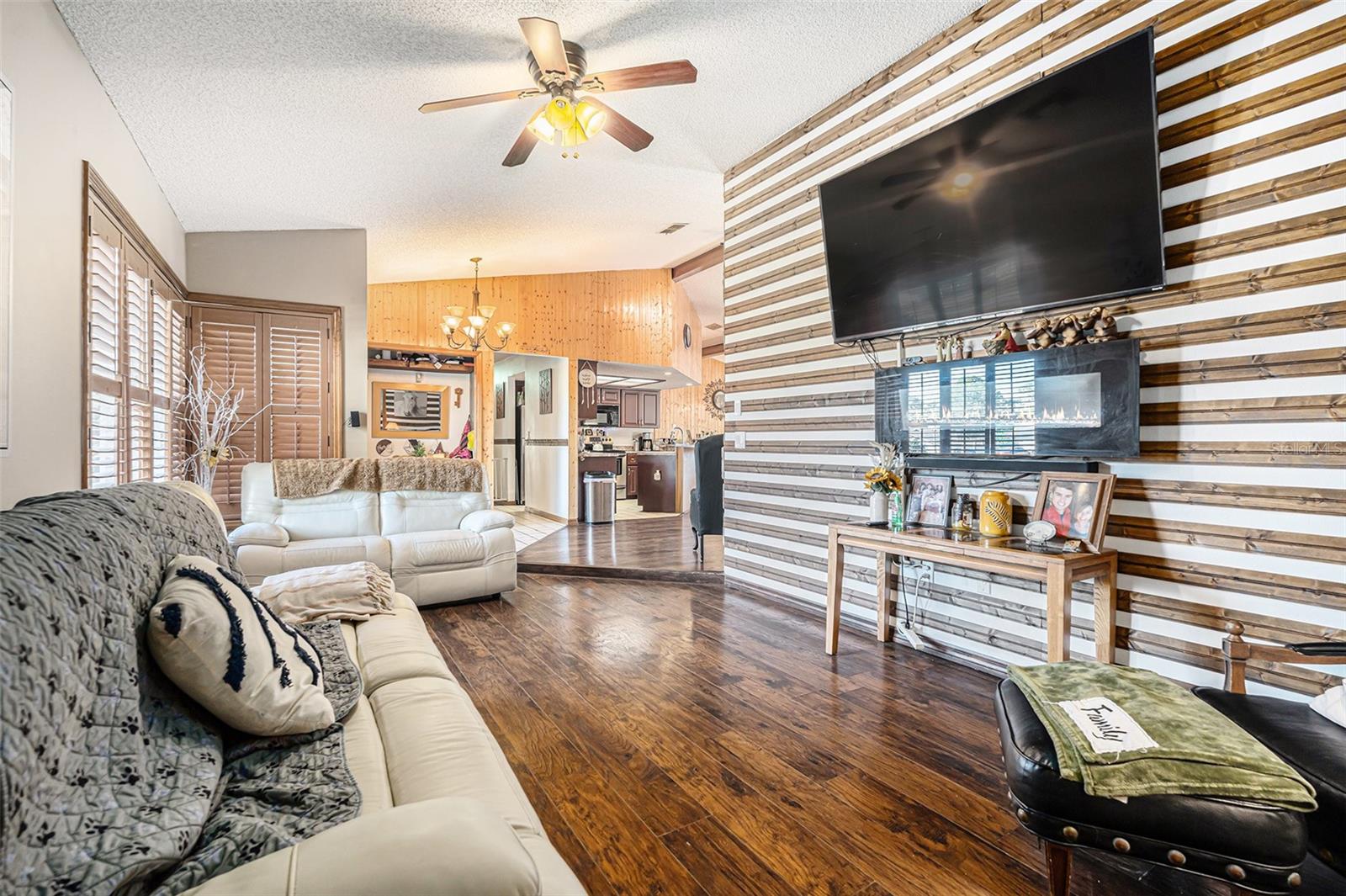 Image 6 of 33 For 8212 Delaware Drive