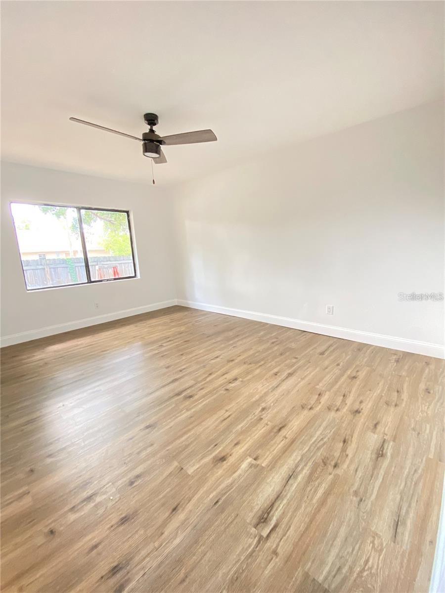 Image 20 of 43 For 2400 13th Avenue S