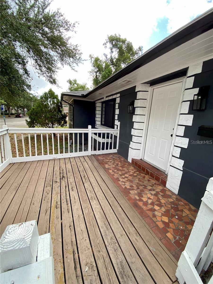 Image 25 of 43 For 2400 13th Avenue S