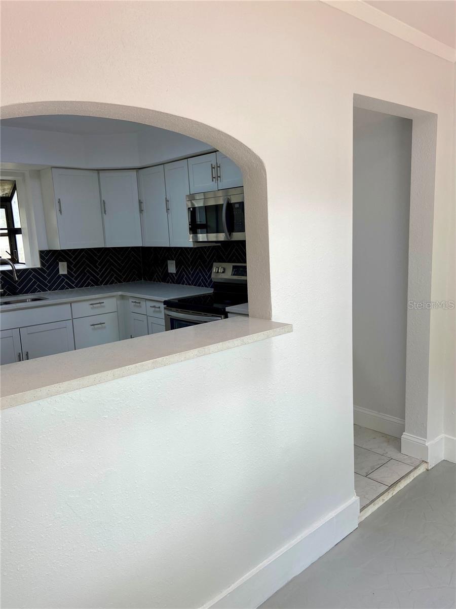 Image 26 of 43 For 2400 13th Avenue S