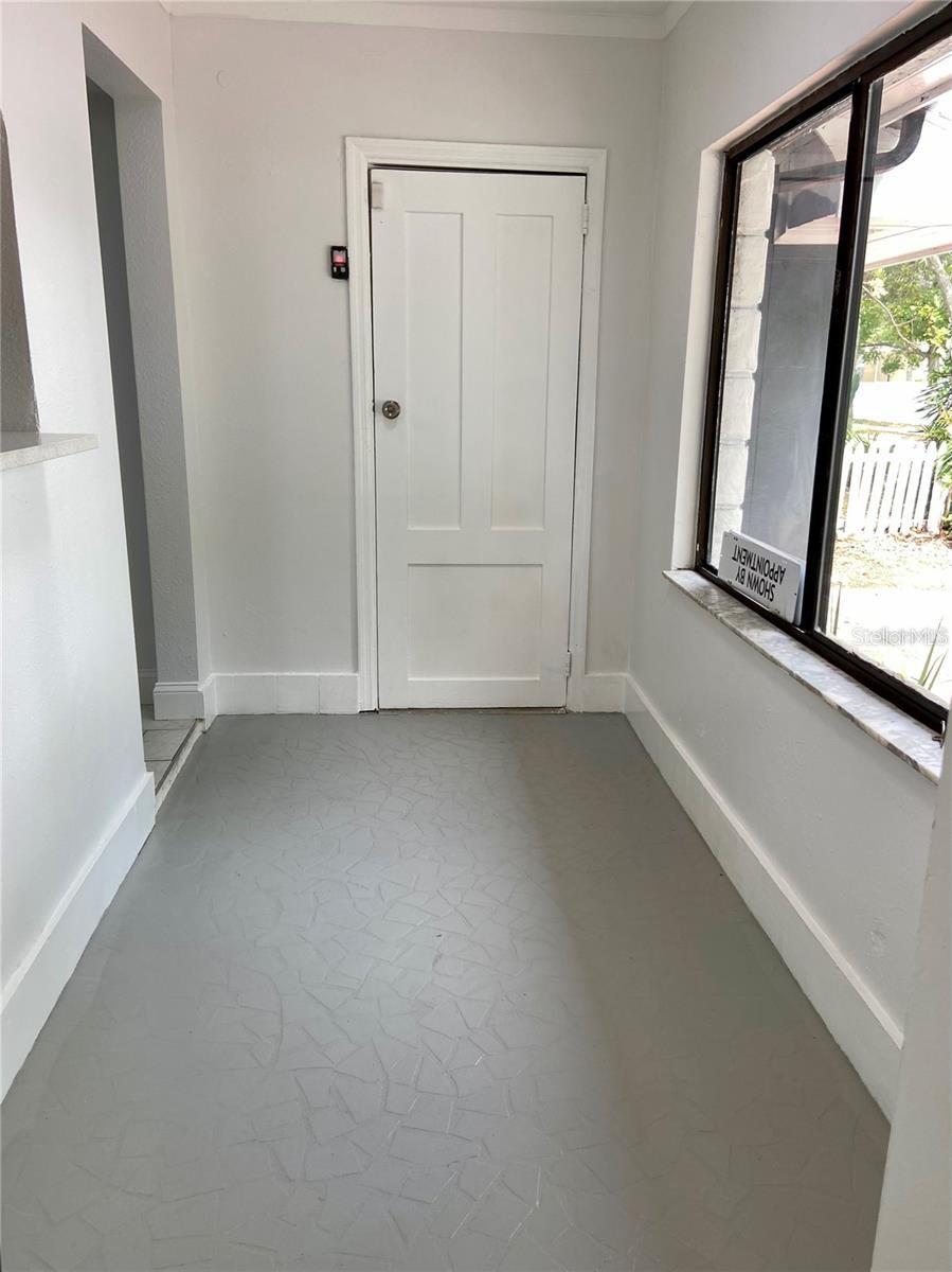 Image 29 of 43 For 2400 13th Avenue S