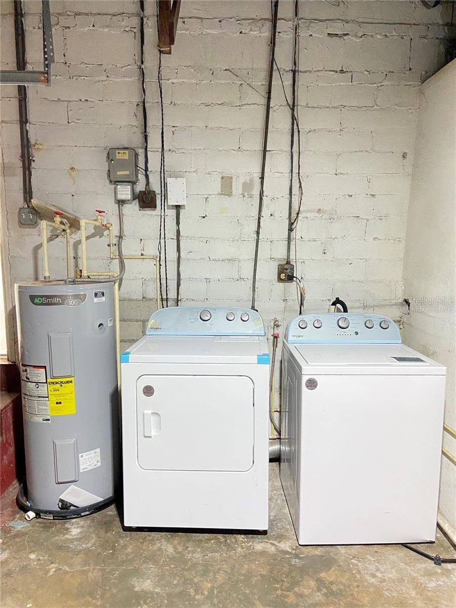 Image 31 of 43 For 2400 13th Avenue S