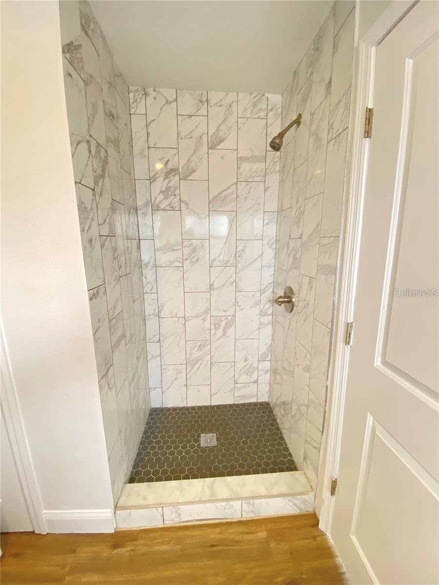 Image 37 of 43 For 2400 13th Avenue S