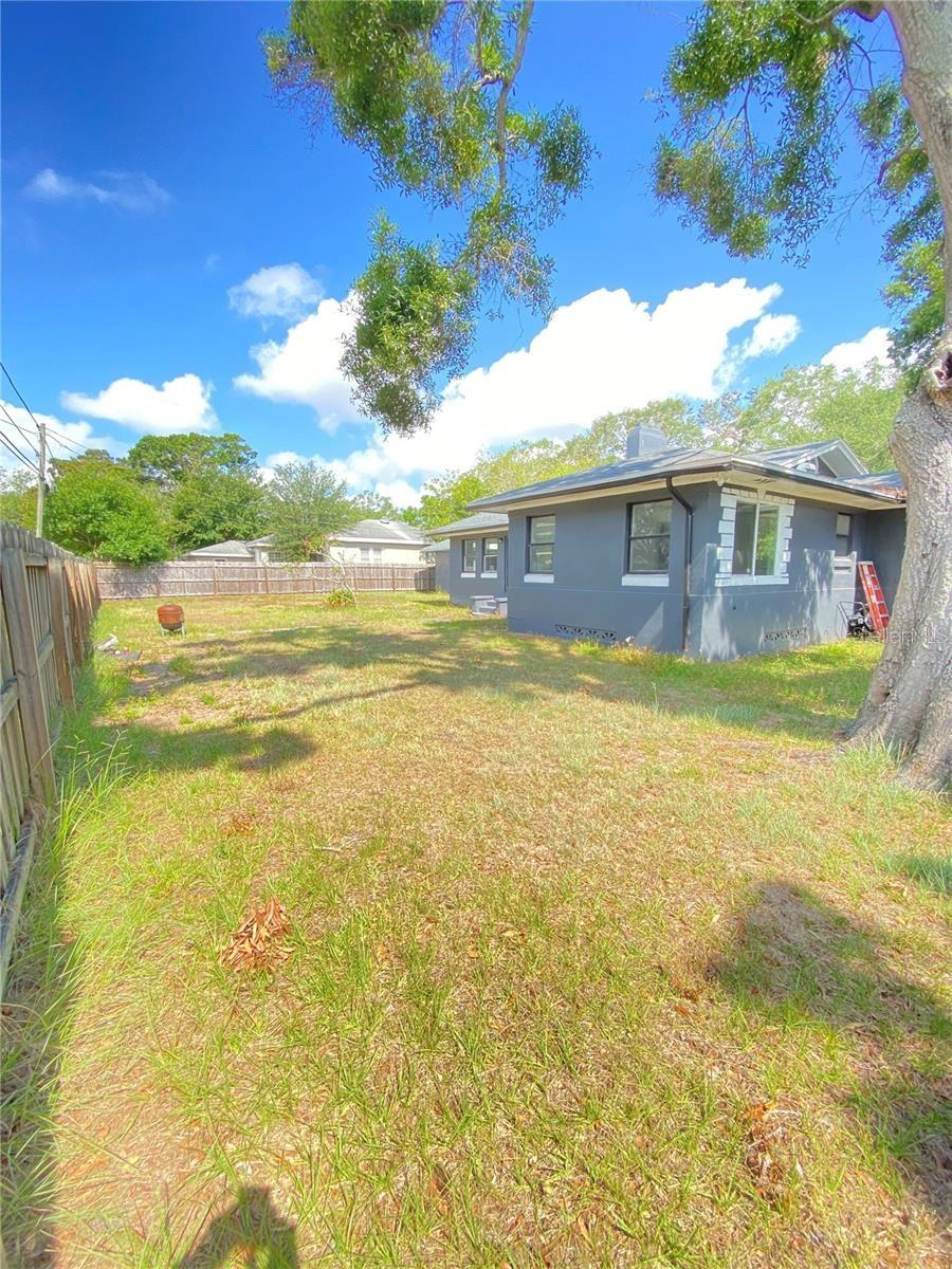 Image 42 of 43 For 2400 13th Avenue S