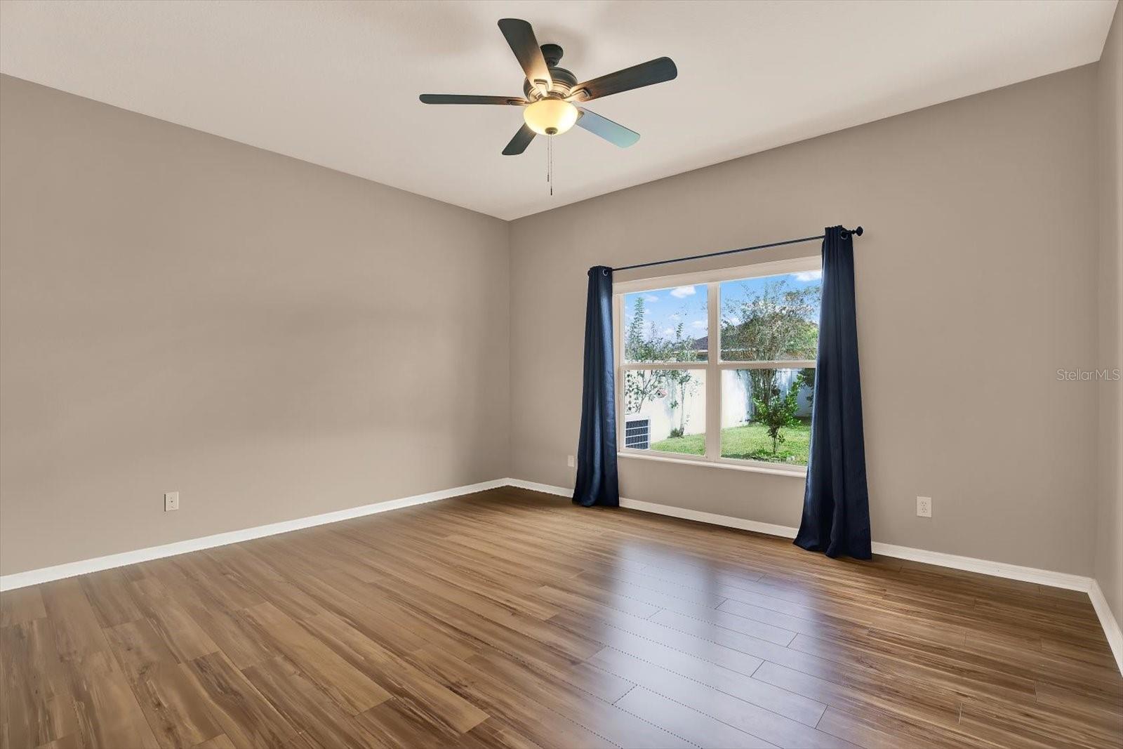 Image 11 of 39 For 20118 Bay Cedar Avenue