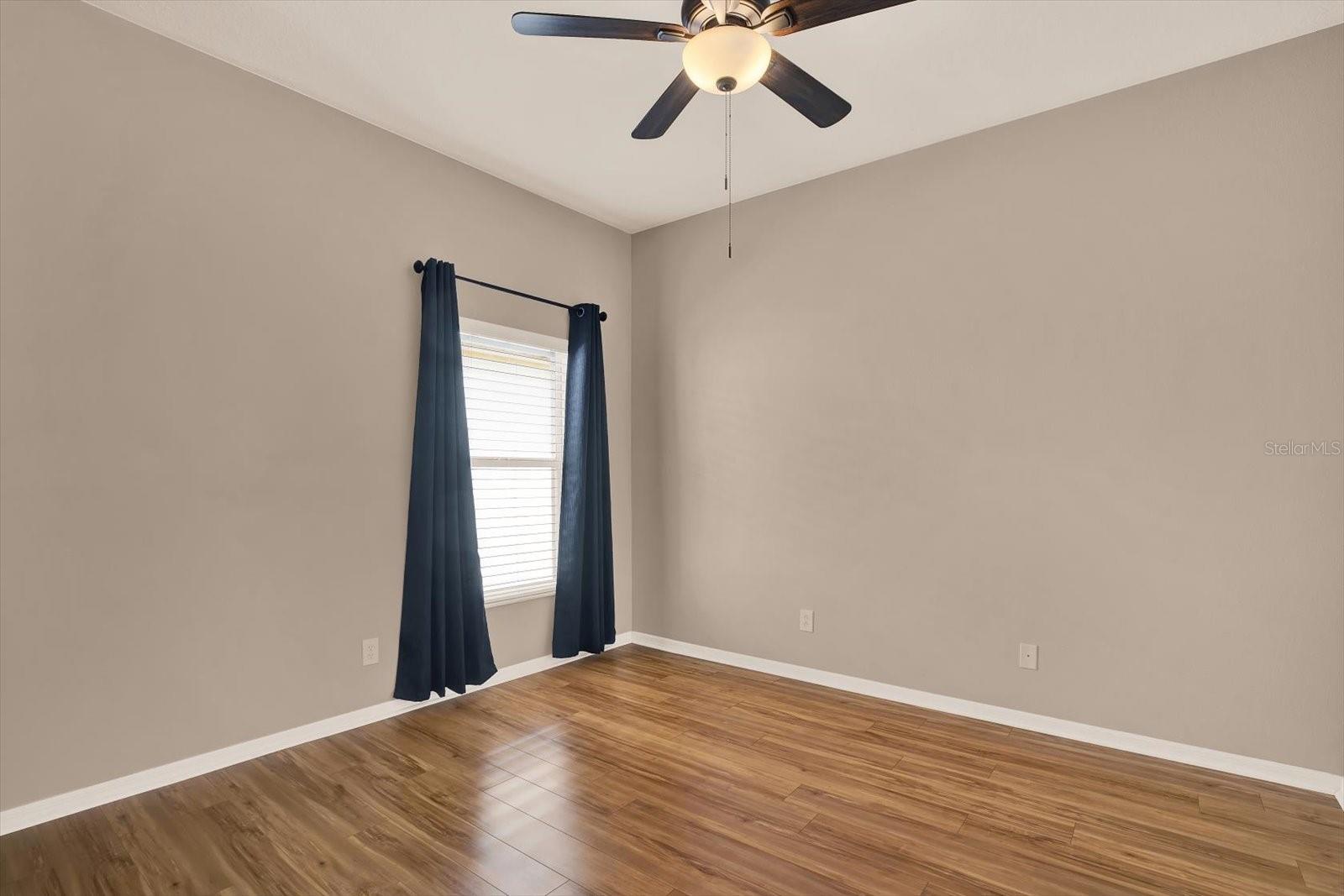 Image 16 of 39 For 20118 Bay Cedar Avenue