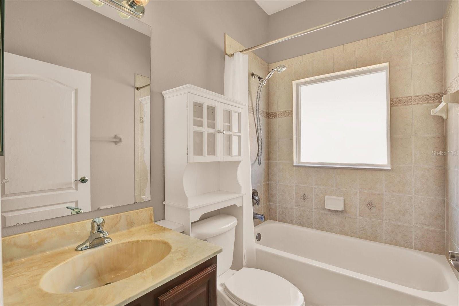 Image 17 of 39 For 20118 Bay Cedar Avenue