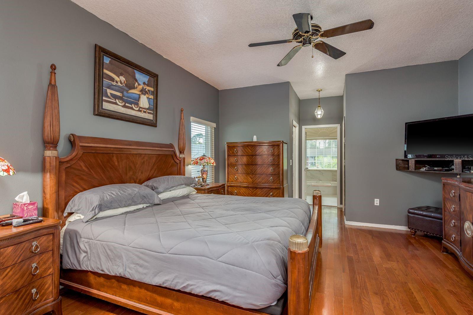 Image 13 of 40 For 3206 Enisgrove Drive E