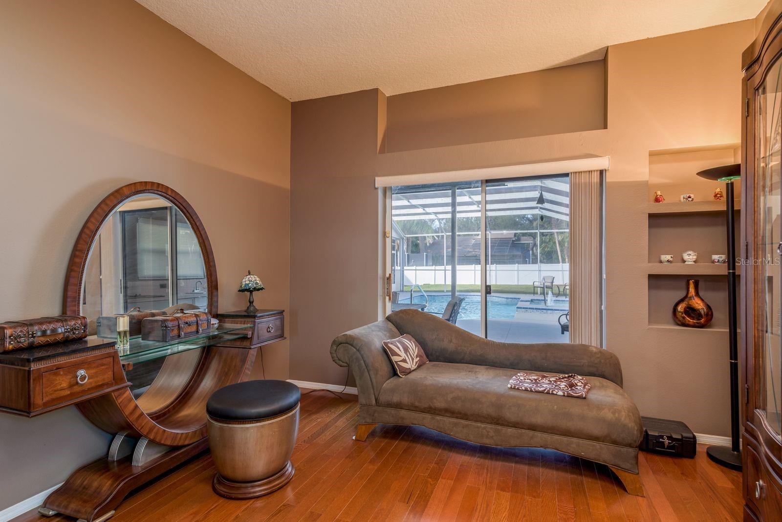 Image 15 of 40 For 3206 Enisgrove Drive E