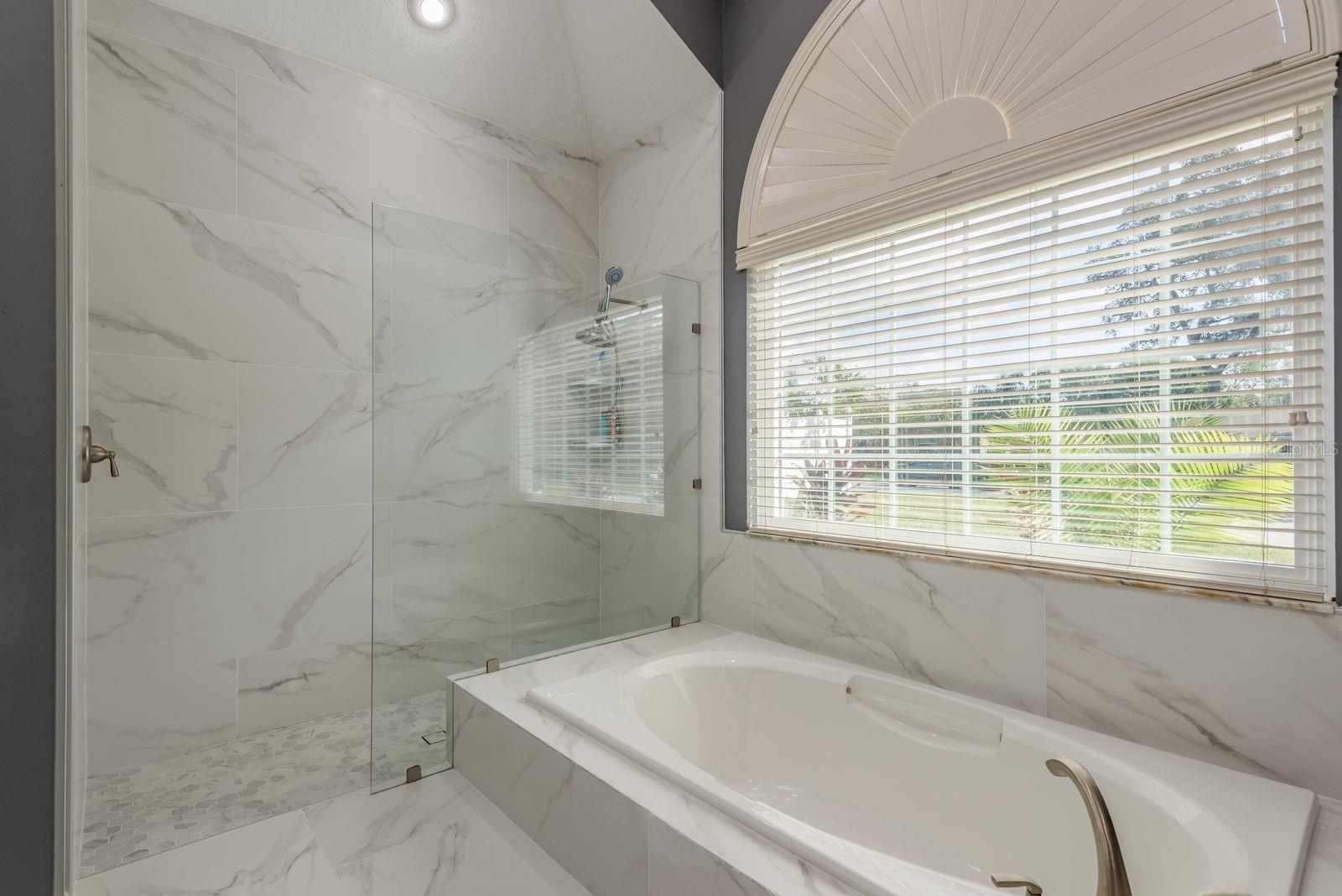 Image 17 of 40 For 3206 Enisgrove Drive E