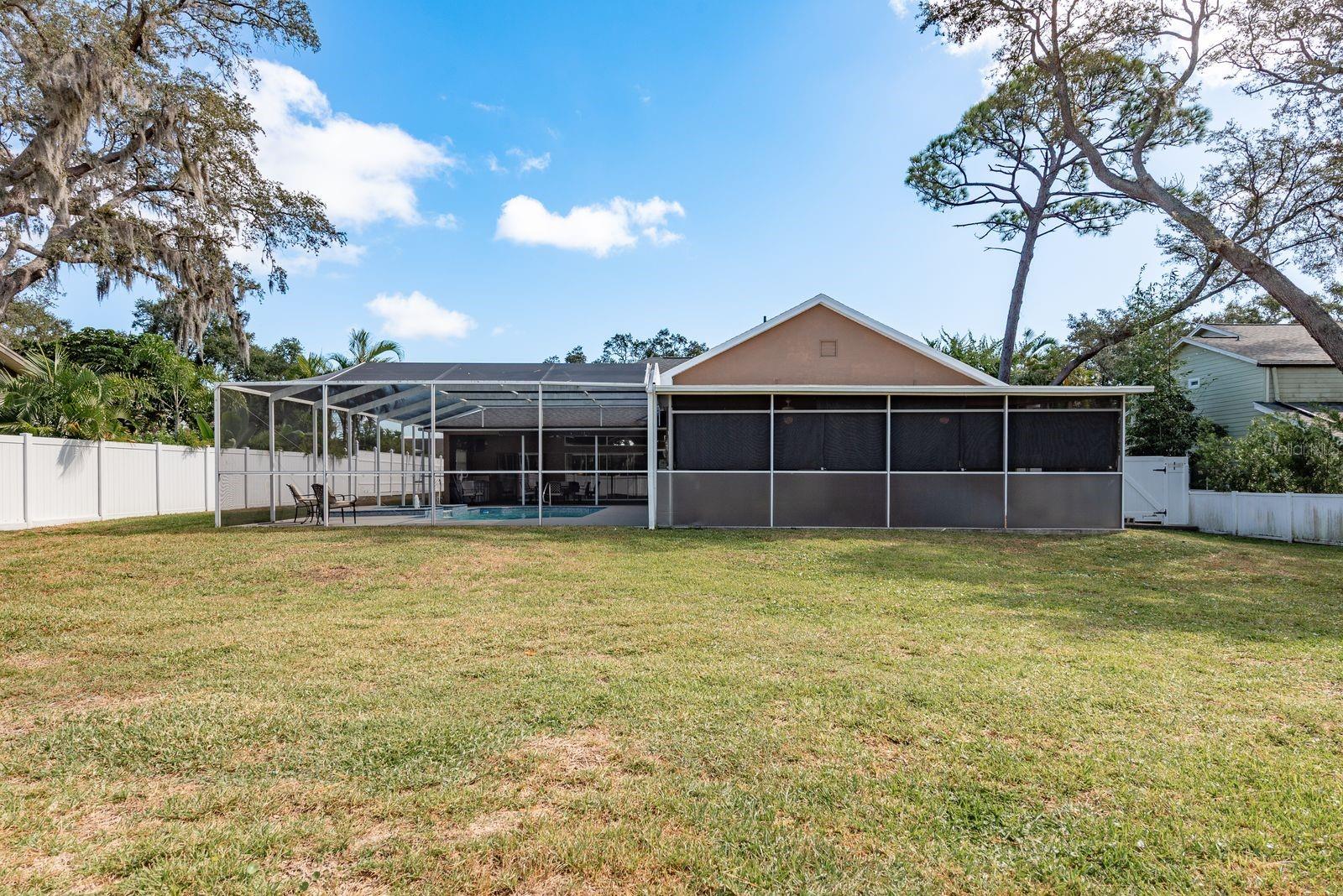 Image 34 of 40 For 3206 Enisgrove Drive E