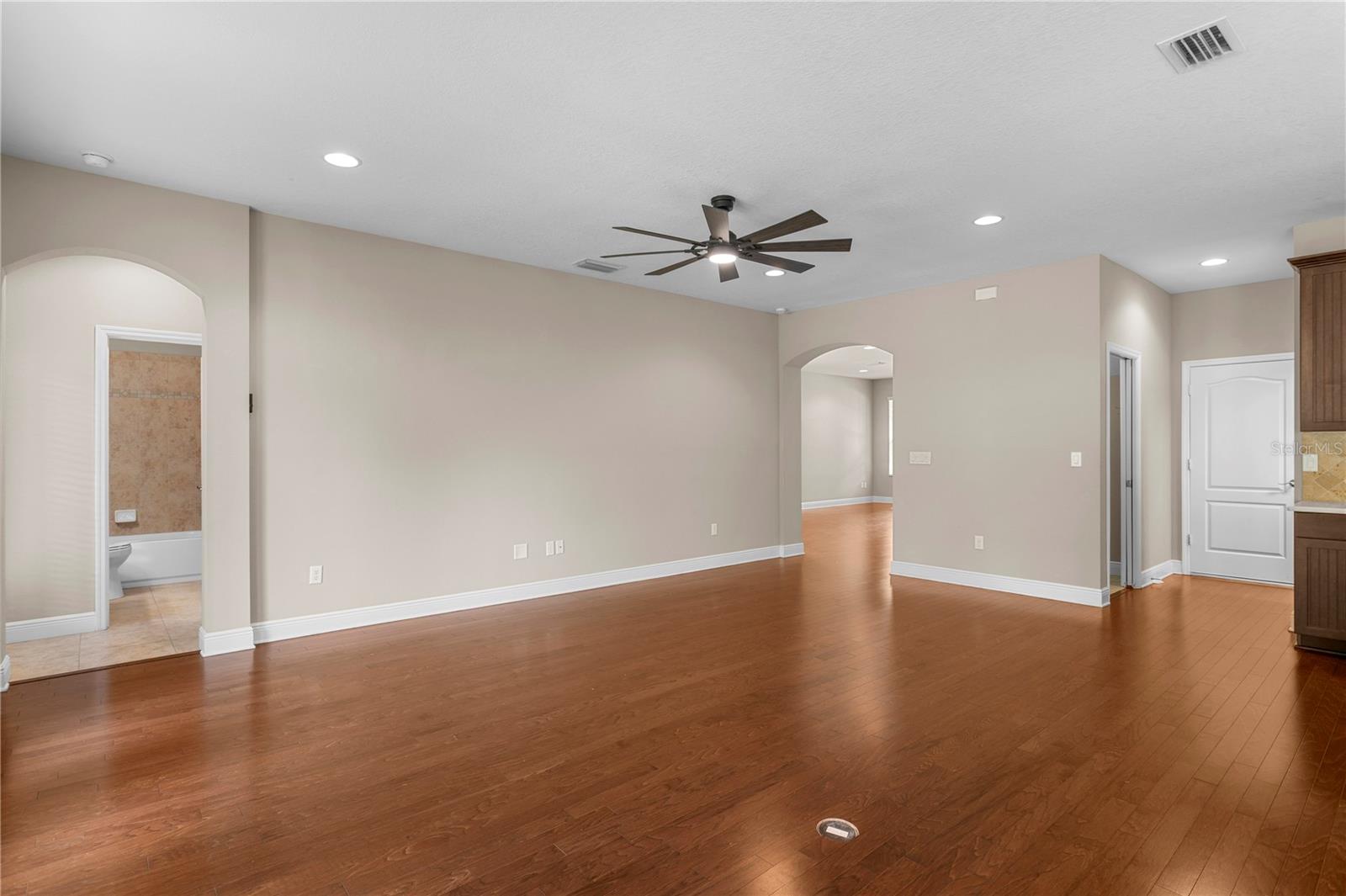 Image 21 of 87 For 19303 Water Maple Drive