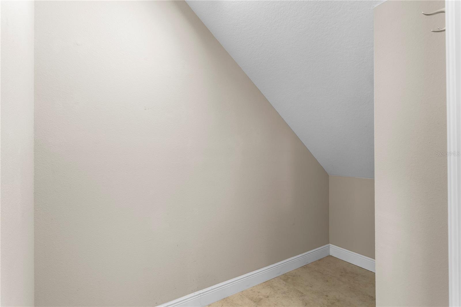 Image 32 of 87 For 19303 Water Maple Drive