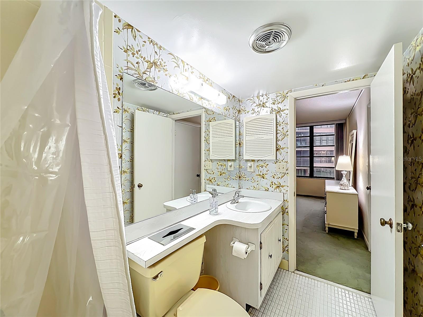 Image 28 of 47 For 17580 Gulf Boulevard 219