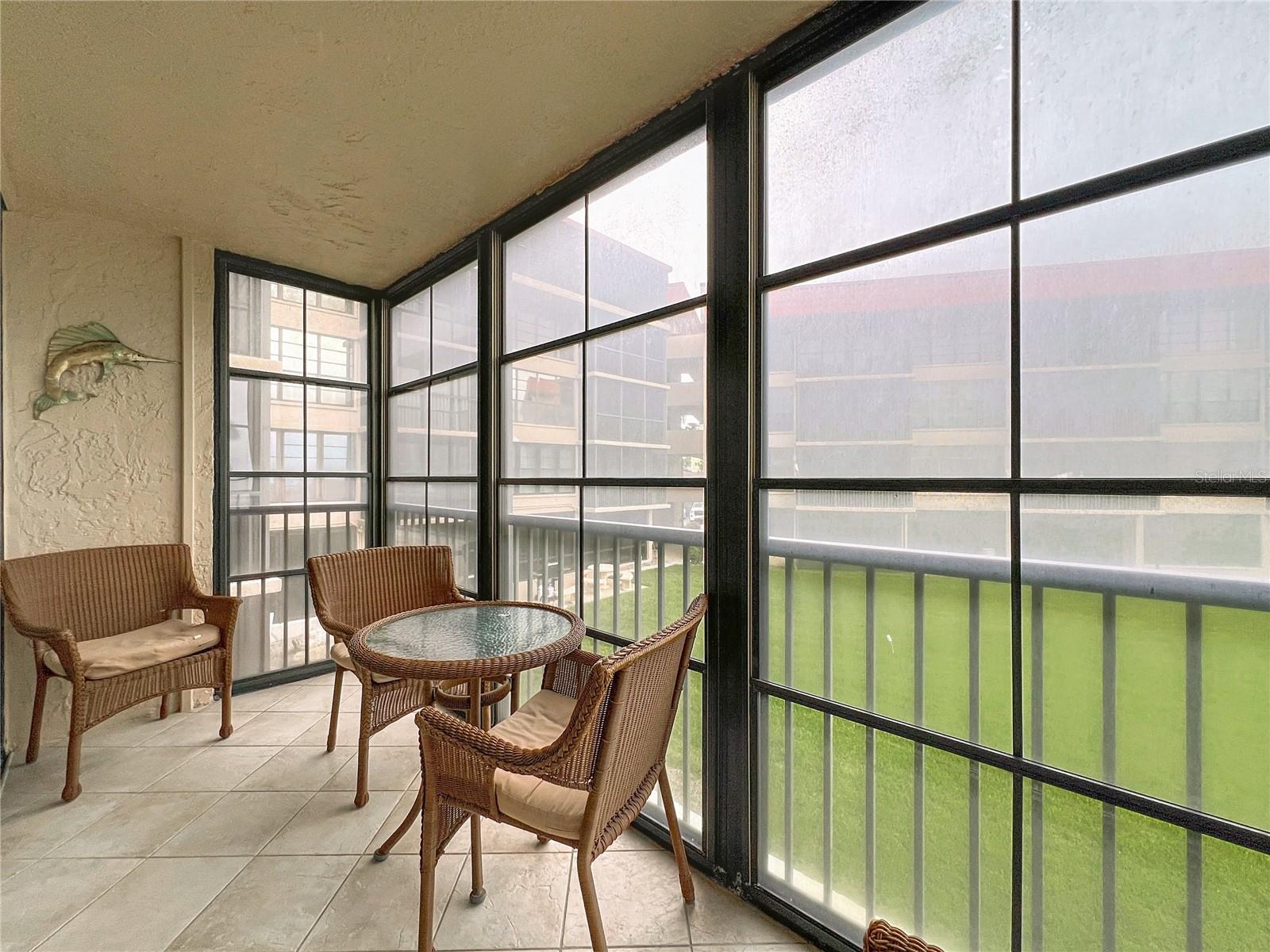 Image 35 of 47 For 17580 Gulf Boulevard 219