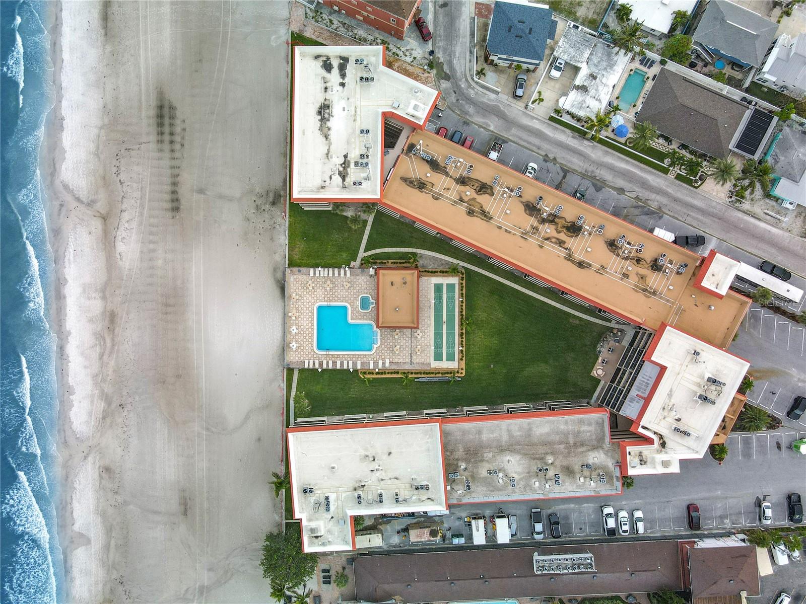 Image 43 of 47 For 17580 Gulf Boulevard 219