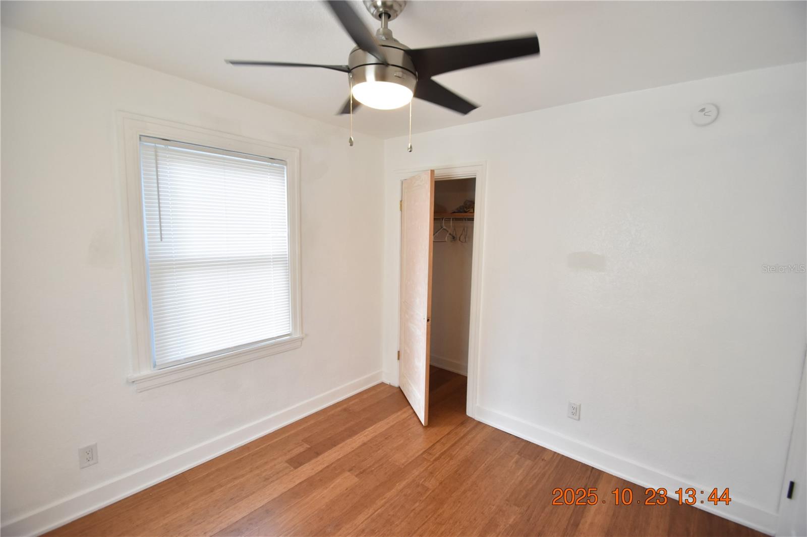 Image 26 of 29 For 4520 Burlington Avenue N Front