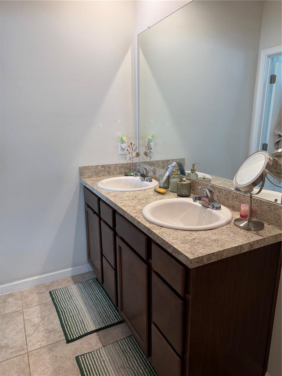 Image 12 of 19 For 35147 Jomar Avenue