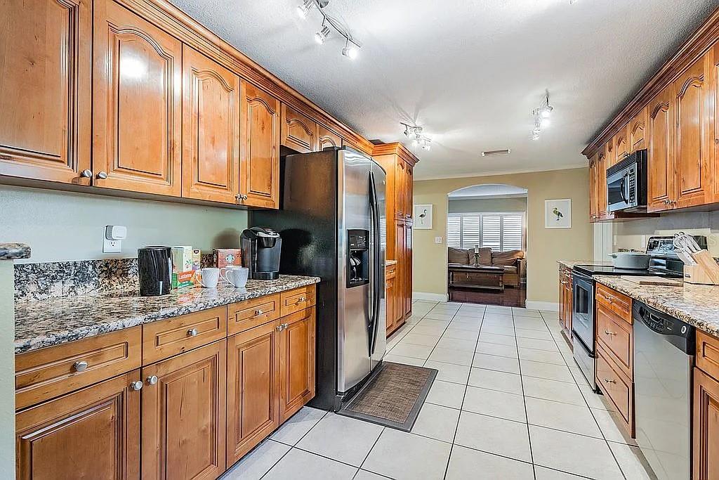 Image 12 of 54 For 3323 Walnut Street